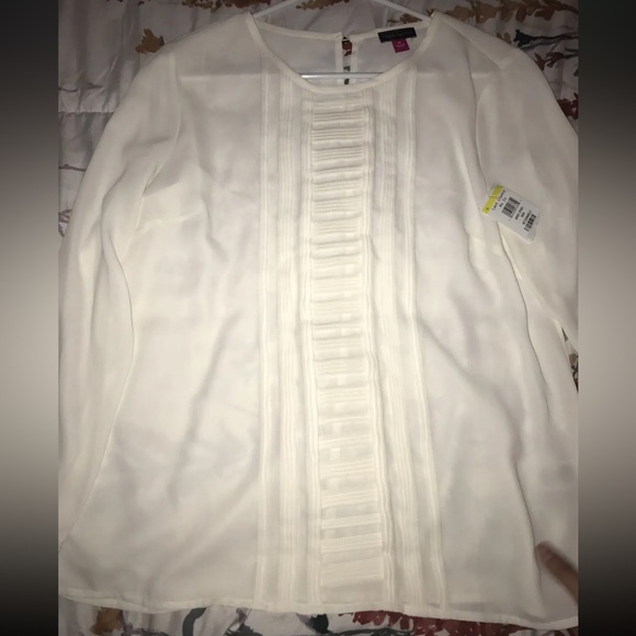 Vince Camuto Blouse Size Medium - Picture 8 of 8